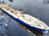 Хладилен кораб за продажба