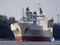 Хладилен кораб за продажба