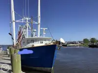 Trawler за продан