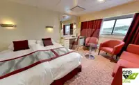 Круизен кораб за продажба