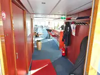 Круизен кораб за продажба