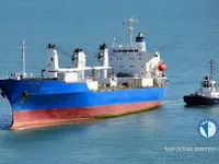 Хладилен кораб за продажба