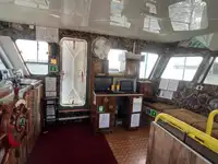 Буксир за продажба