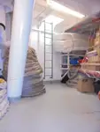 Хладилен кораб за продажба