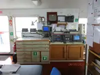 Хладилен кораб за продажба
