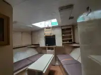 Кораб за проучване за продажба