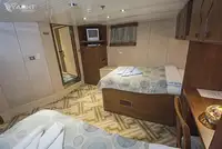 Круизен кораб за продажба