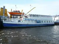 Круизен кораб за продан