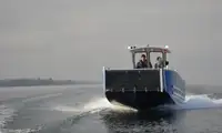 Спасителен кораб за продажба