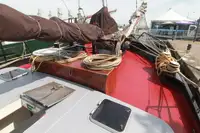 Плавущ хотел за продажба