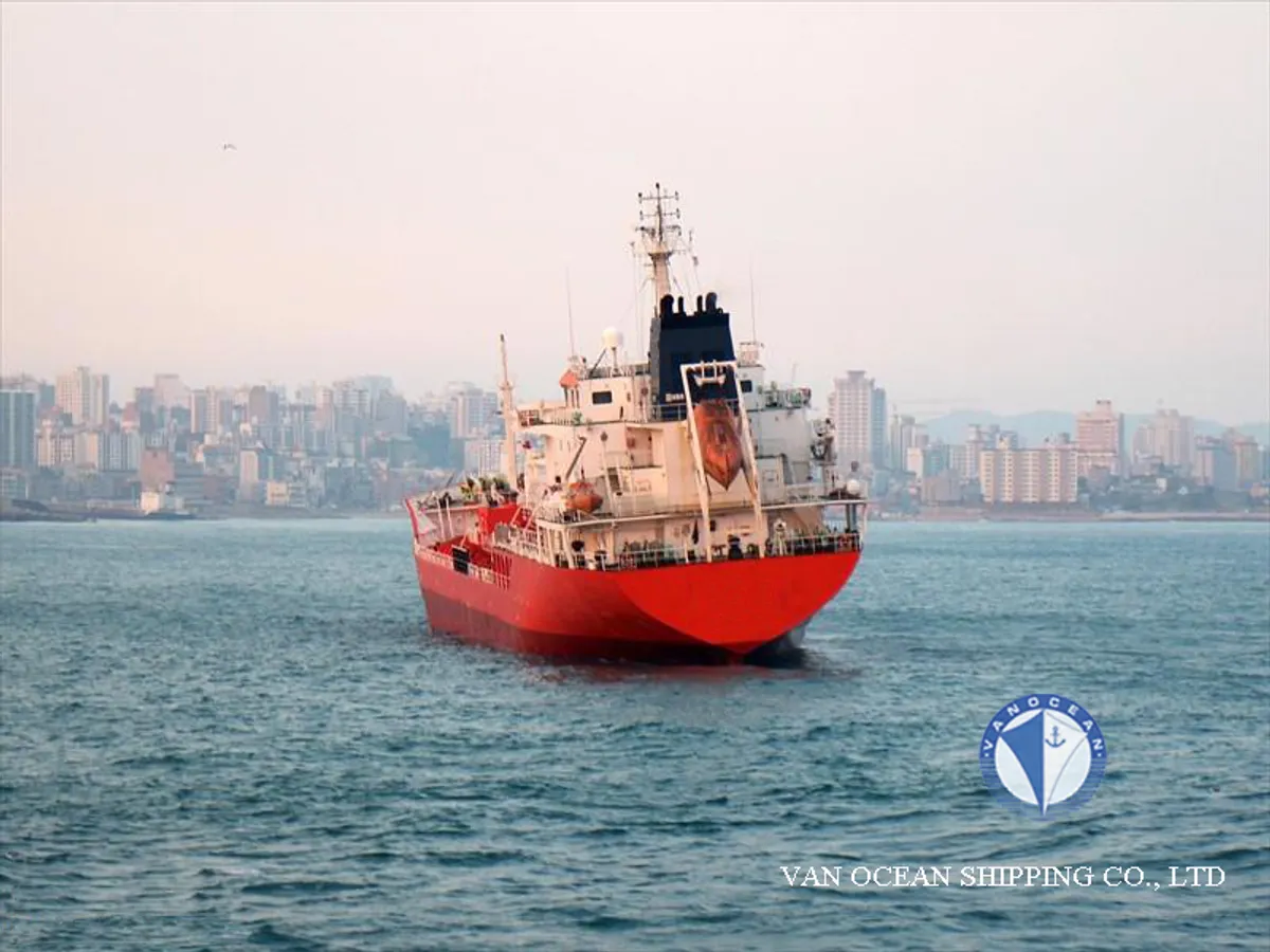 Танкер за нефт/химикали за продажба