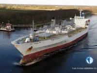 Хладилен кораб за продажба