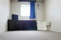 Хладилен кораб за продажба