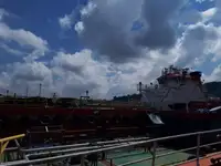 Танкер за нефт/химикали за продажба