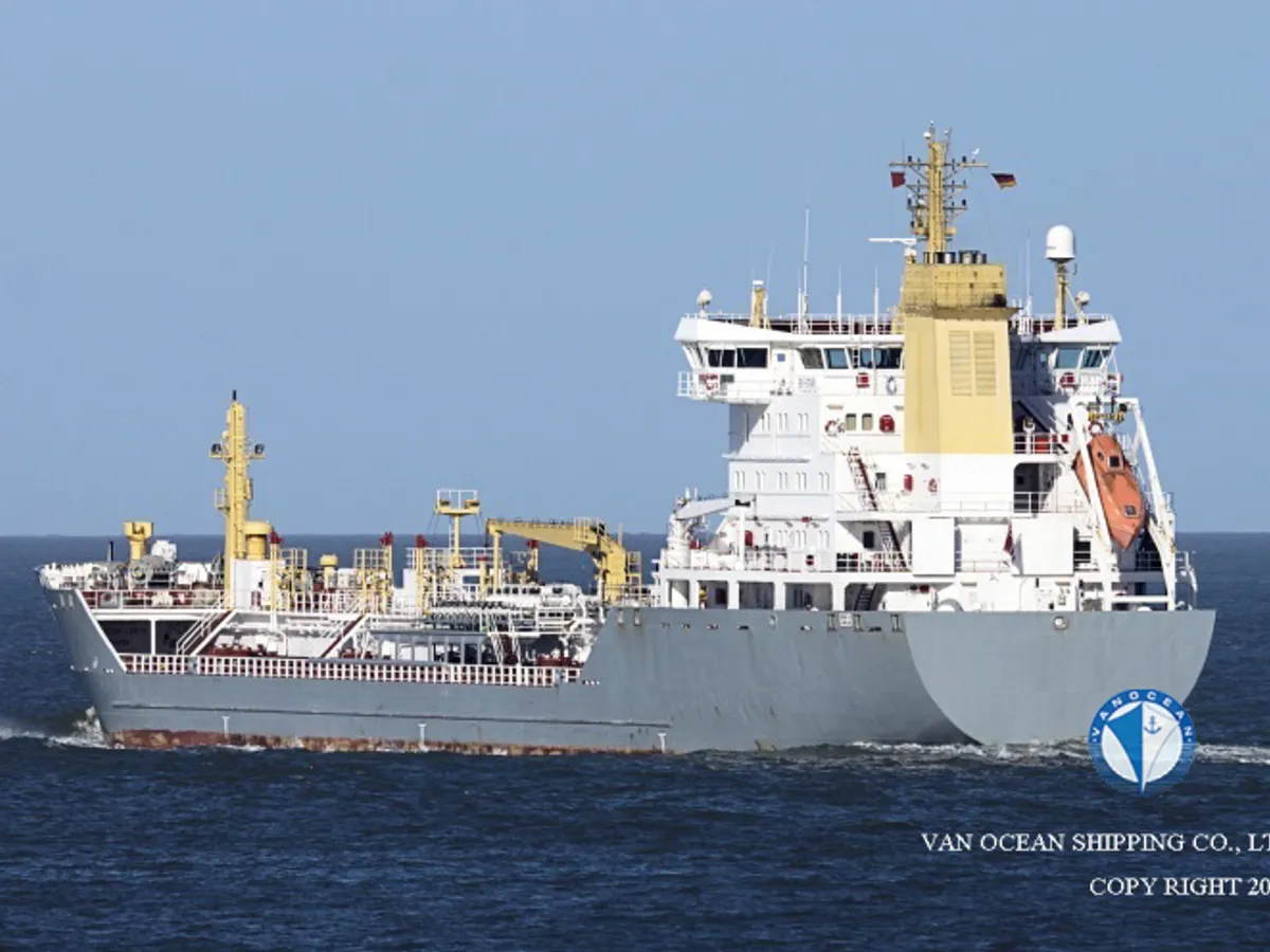 Танкер за нефт/химикали за продажба