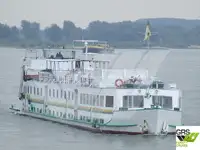 Круизен кораб за продажба