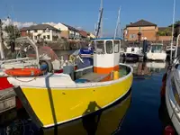 Trawler за продан