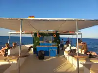 Круизен кораб за продажба