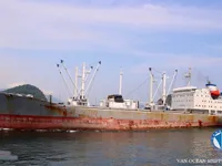 Хладилен кораб за продажба