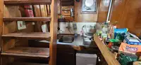 Буксир за продажба