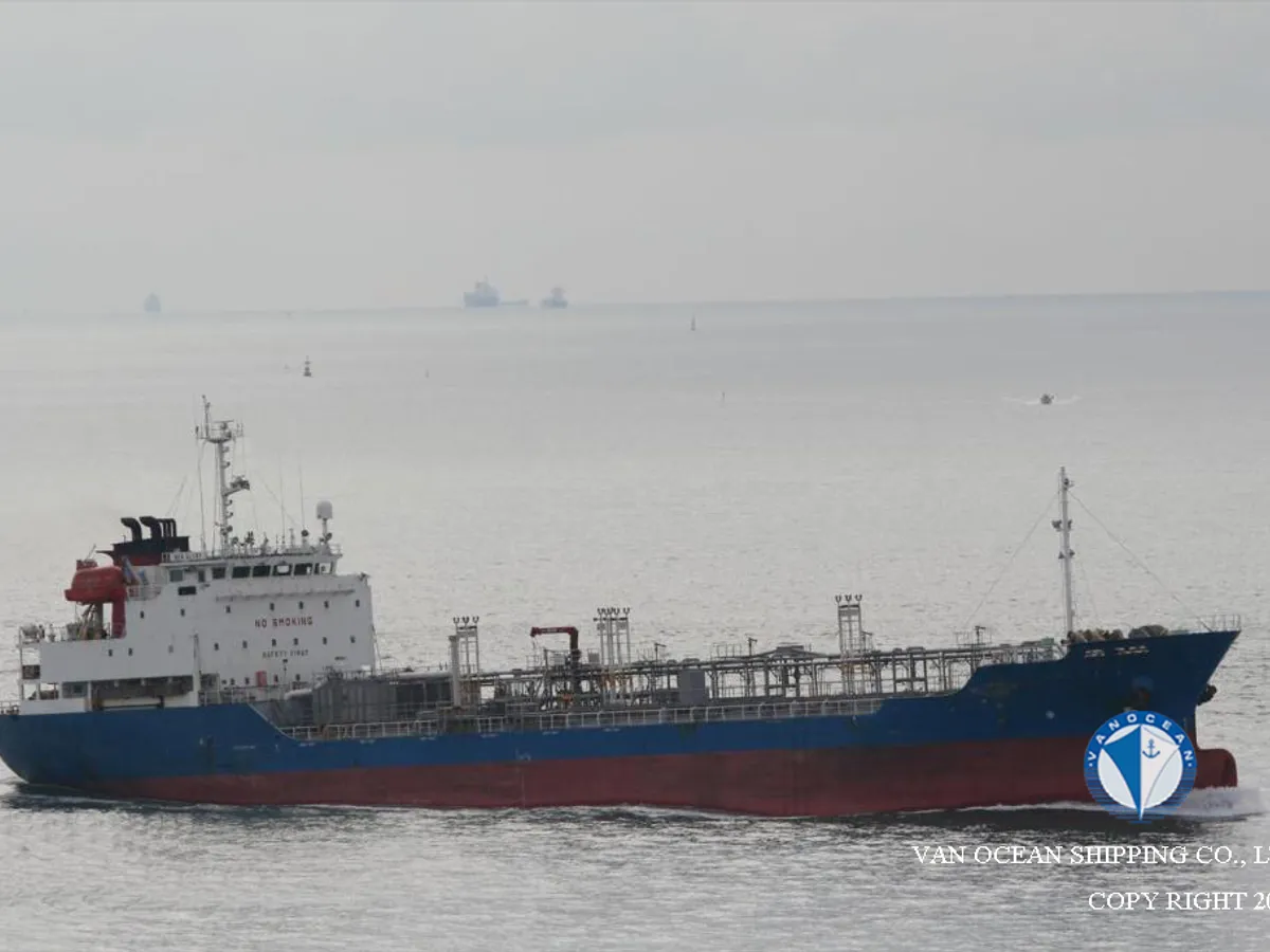 Танкер за нефт/химикали за продажба