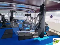 Круизен кораб за продажба