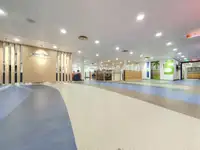 Хладилен кораб за продажба