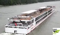 Круизен кораб за продажба