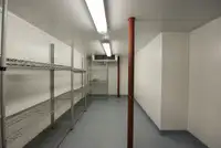 Баржа за продажба