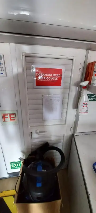 Кораб за превоз на екипаж за продажба