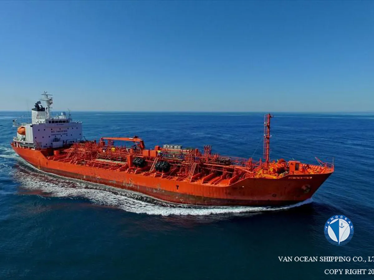 Танкер за нефт/химикали за продажба