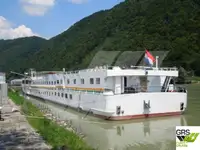 Круизен кораб за продажба