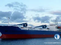 Хладилен кораб за продажба