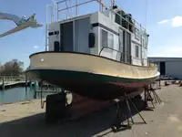 Буксир за продажба