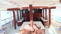 Круизен кораб за продажба