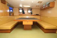 Изследователски кораб за продажба