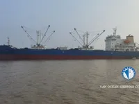 Хладилен кораб за продажба