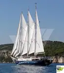 Круизен кораб за продажба
