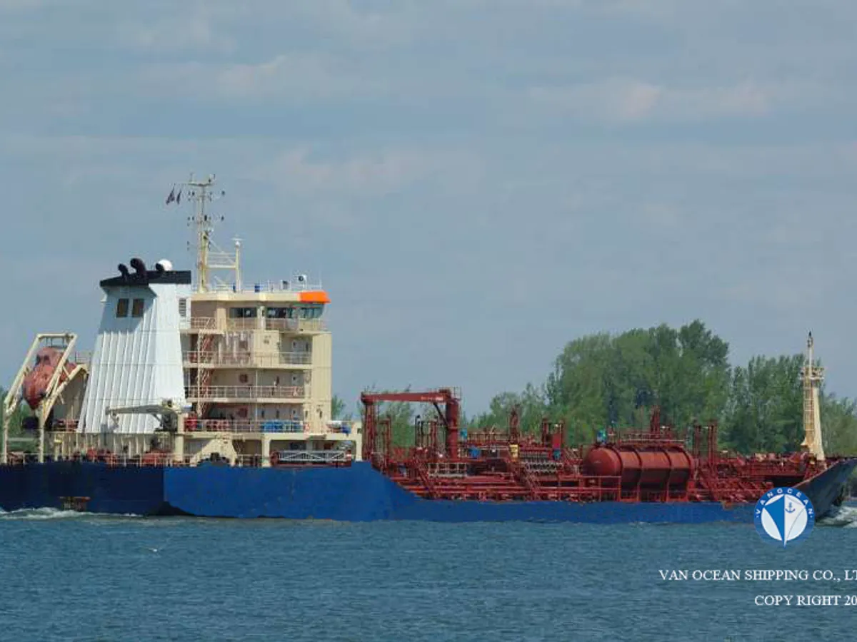 Танкер за нефт/химикали за продажба
