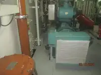 Хладилен кораб за продажба