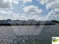 Круизен кораб за продажба