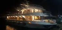 Круизен кораб за продажба