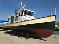 Буксир за продажба