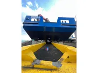 Контейнеровоз за продажба