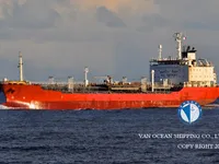 Танкер за нефт/химикали за продажба