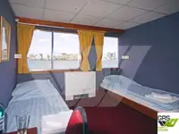 Круизен кораб за продажба