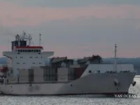 Хладилен кораб за продажба