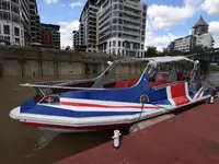 Круизен кораб за продажба