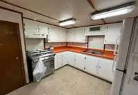 Кораб за превоз на екипаж за продажба