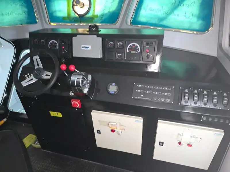Кораб за превоз на екипаж за продажба